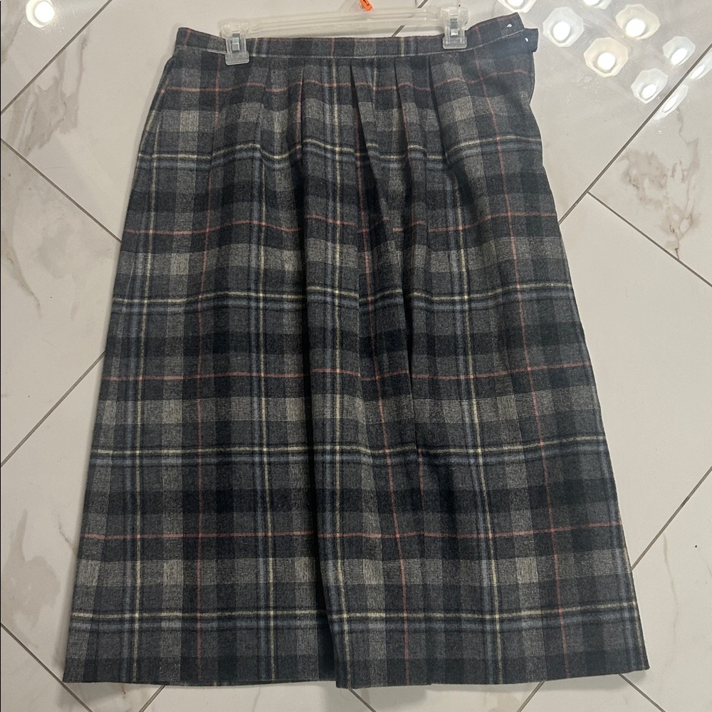 Pendleton A-Line Plaid Skirt in Gray and Pink